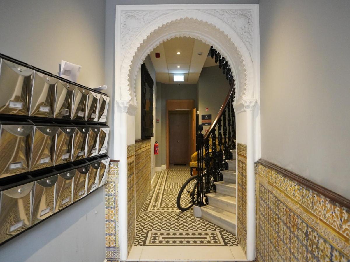 Stunning City Centre Penthouse With Private Balcony - Grand Central House Gibraltar Exterior foto