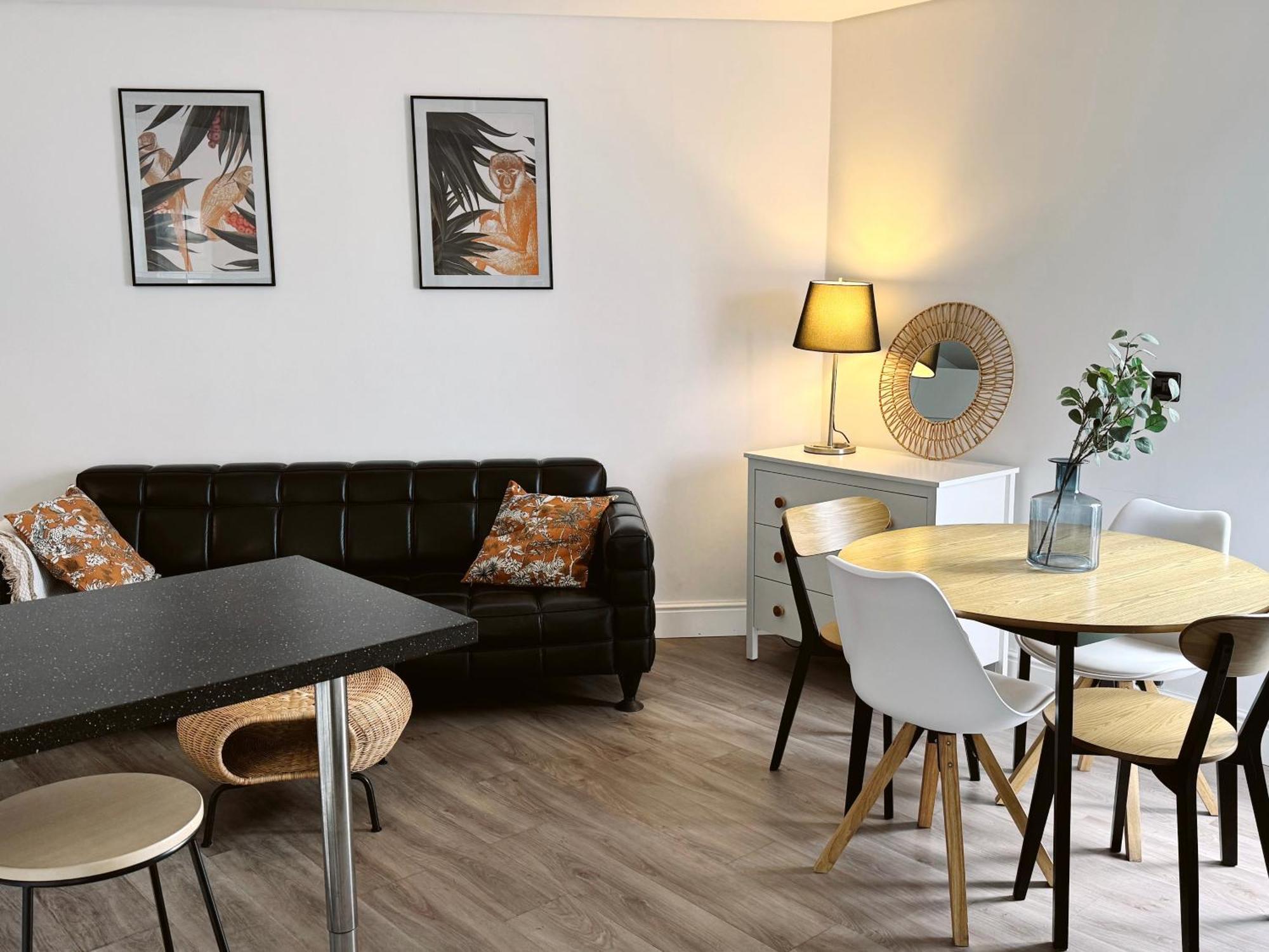 Stunning City Centre Penthouse With Private Balcony - Grand Central House Gibraltar Exterior foto