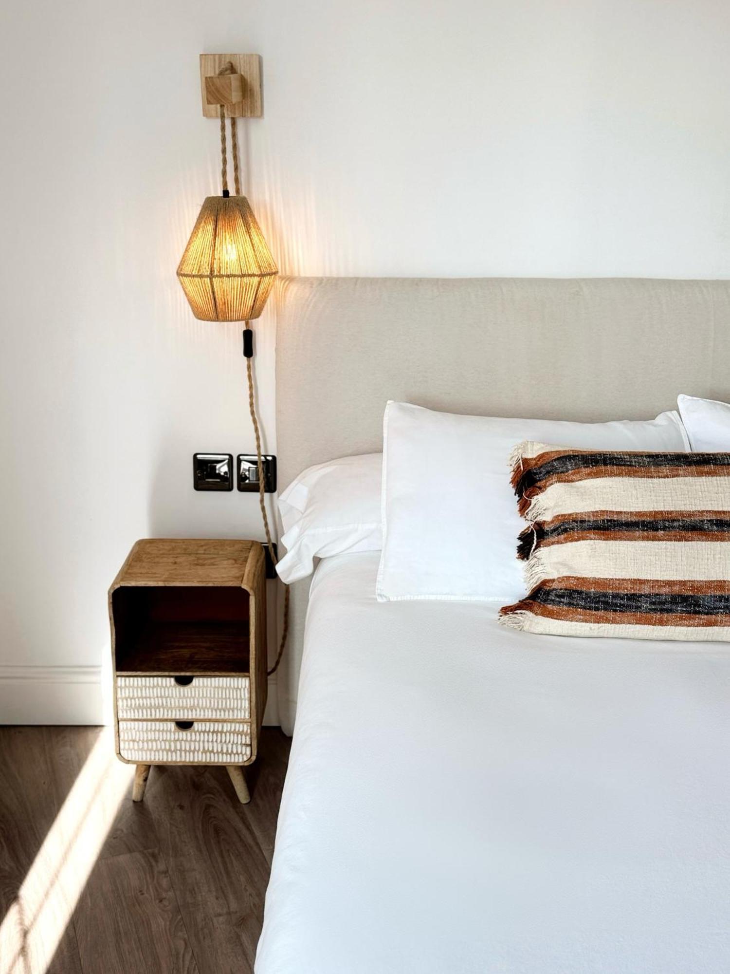 Stunning City Centre Penthouse With Private Balcony - Grand Central House Gibraltar Exterior foto